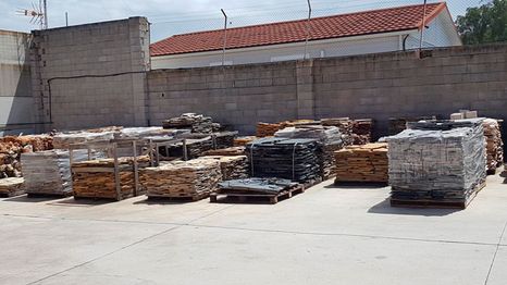 Pérez Lupión pilas de materiales 